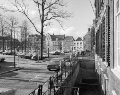 The drained canal on the north side of the Janskerkhof is the remains of a Middle Ages ditch