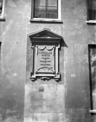 gedenksteen nicolaas beets, boothstraat 6 utrecht